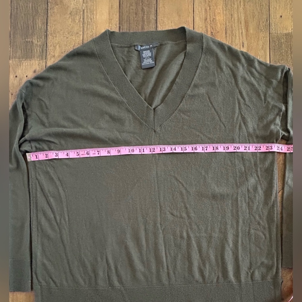 Matty M Olive Green Women’s VNeck Sweater with Side Slits Long Sleeve - Picture 9 of 11